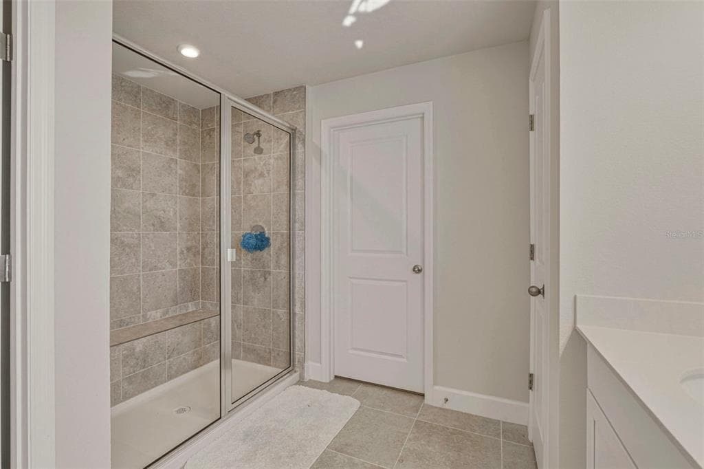 16390 QUEEN PALM DRIVE photo 19