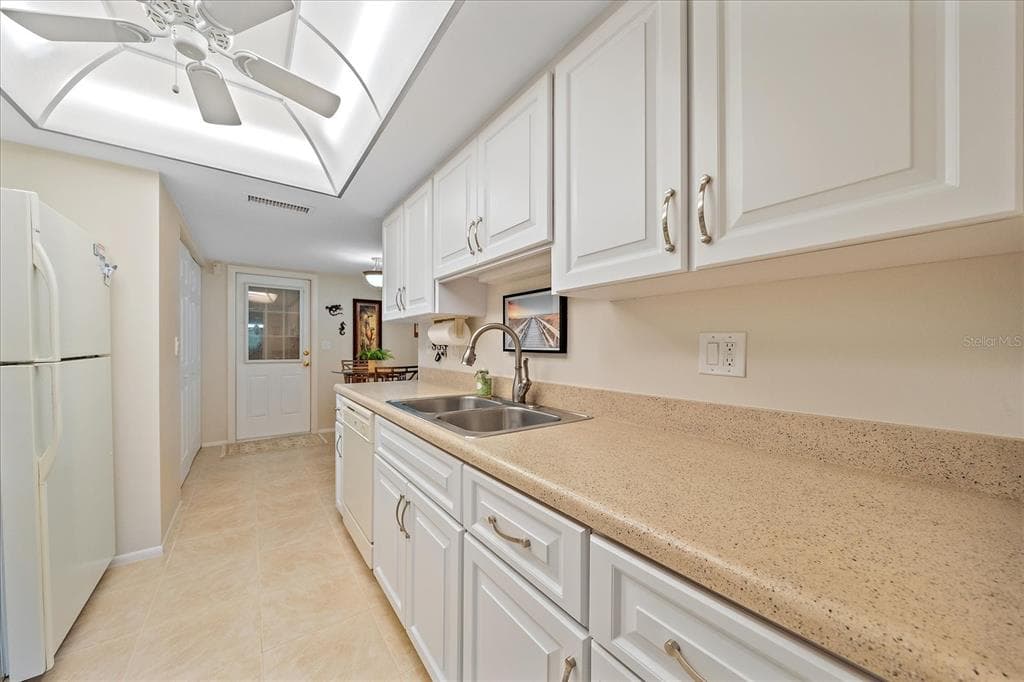 3135 GLEN ELYN BOULEVARD 13 photo 17