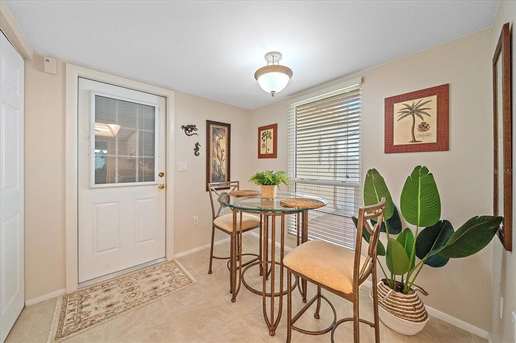 3135 GLEN ELYN BOULEVARD 13 photo 20