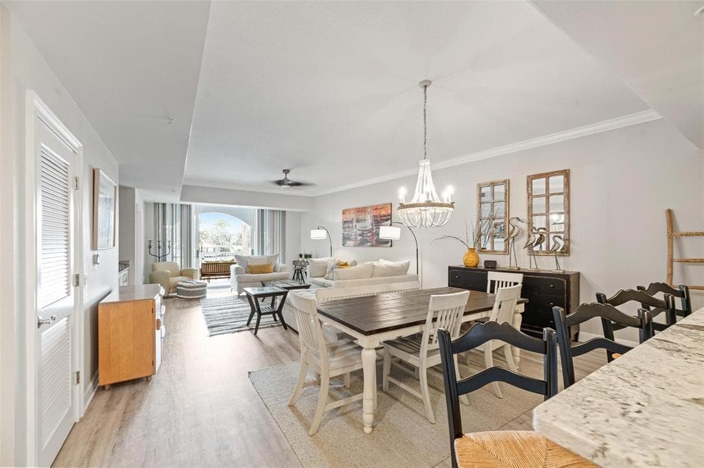 102 YACHT HARBOR DRIVE 176 photo 6