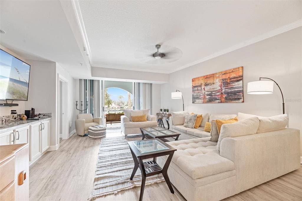 102 YACHT HARBOR DRIVE 176 photo 3