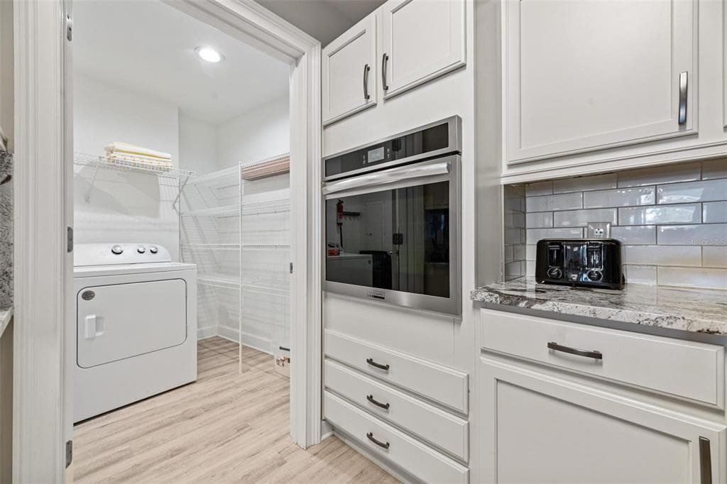 102 YACHT HARBOR DRIVE 176 photo 15