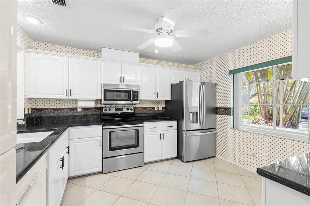 523 PADUA CIRCLE NE photo 22