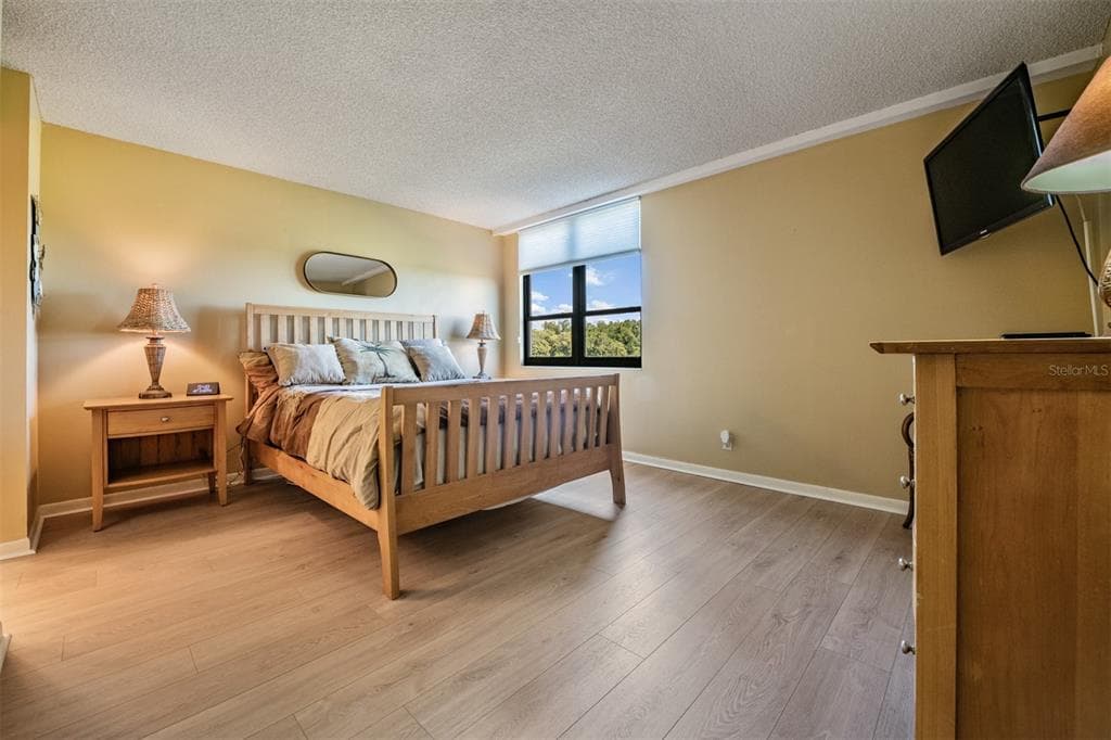 2618 COVE CAY DRIVE 204 photo 17