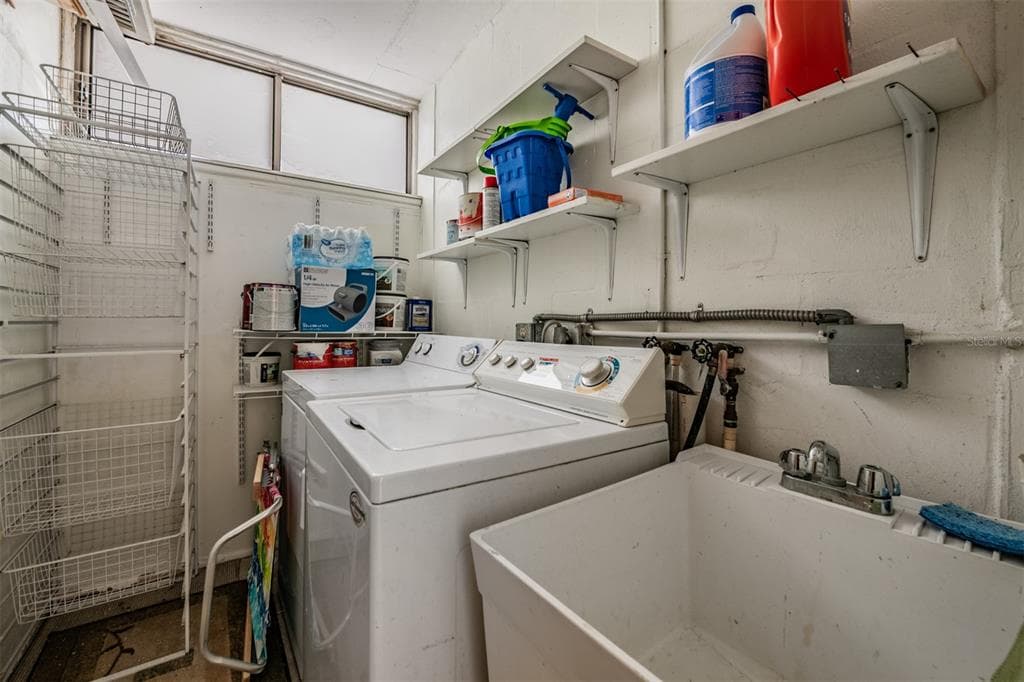 2618 COVE CAY DRIVE 204 photo 24
