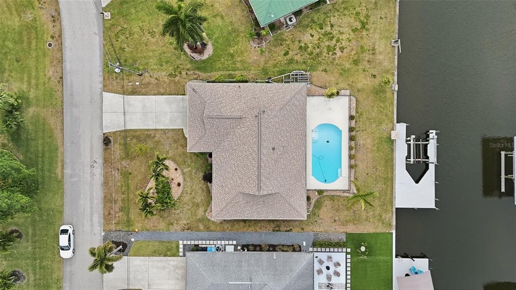 405 TOWER DRIVE photo 22
