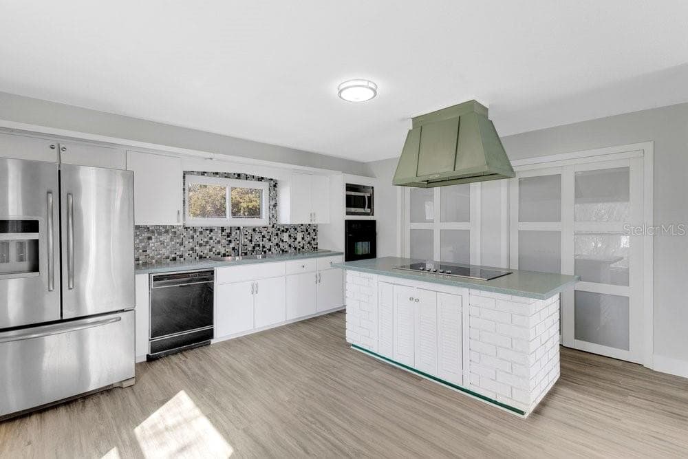 6670 BAY SHORE DRIVE photo 6