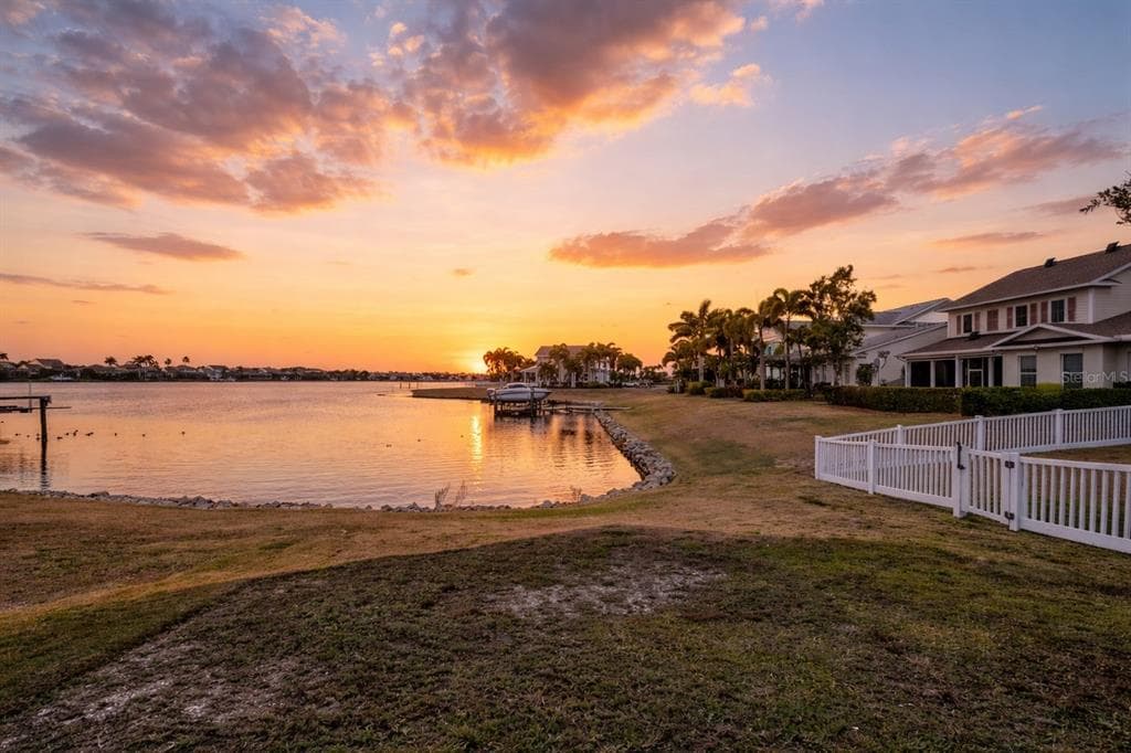 423 MANNS HARBOR DRIVE photo 25