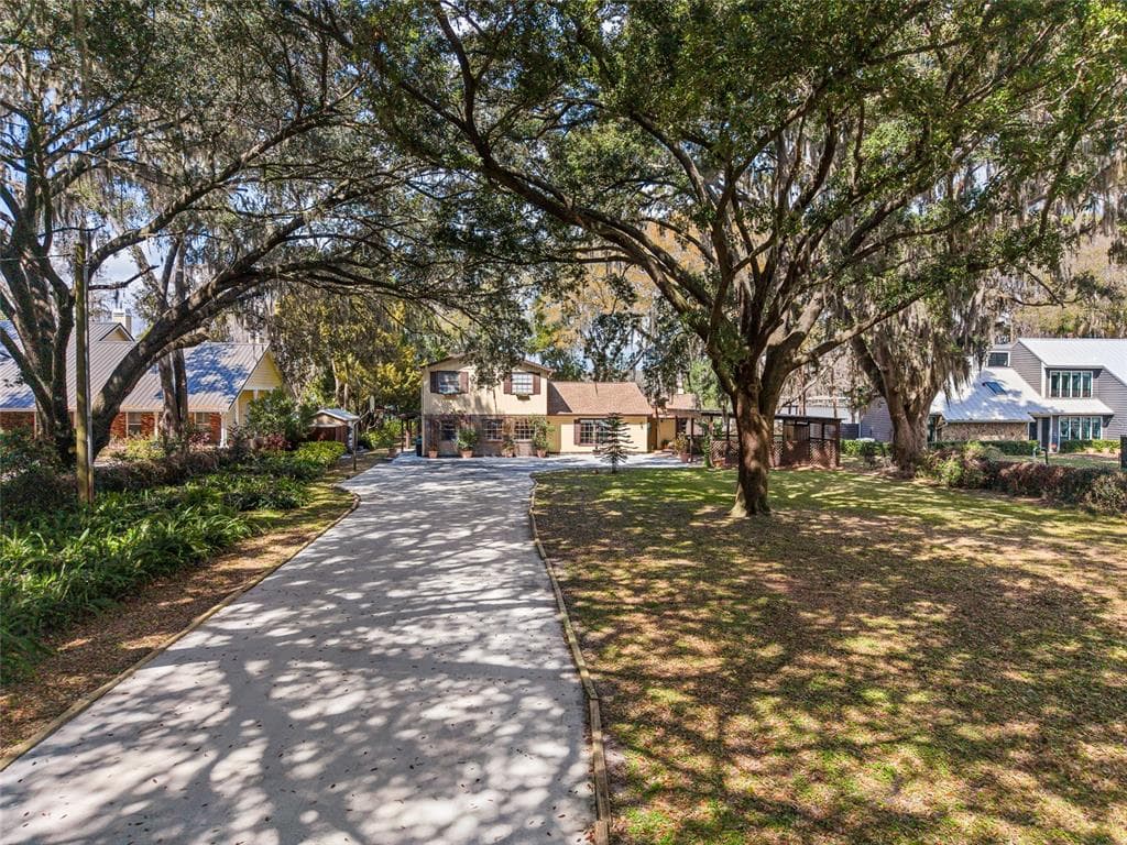 14429 WADSWORTH DRIVE photo 3