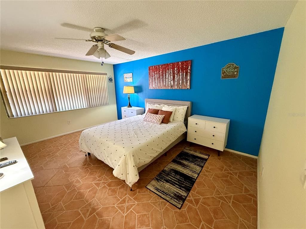6070 80TH STREET N 105 photo 23