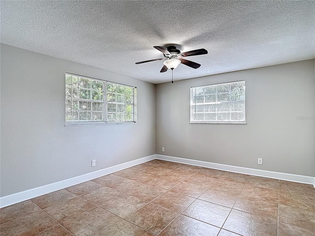 13732 PLUMOSA AVENUE photo 23