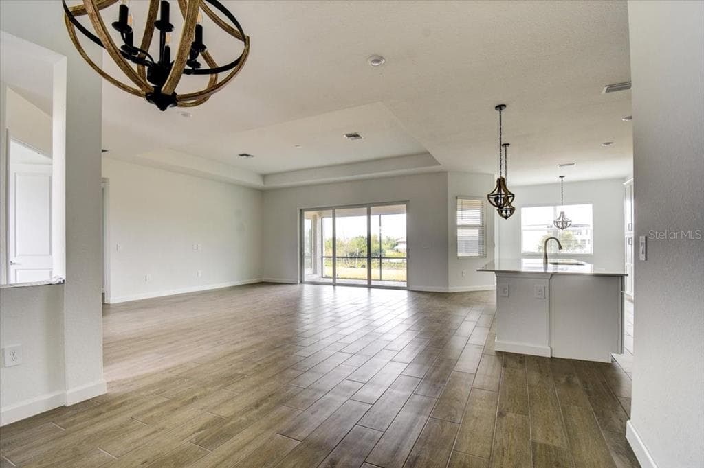 7796 LAKES EDGE LANE photo 6