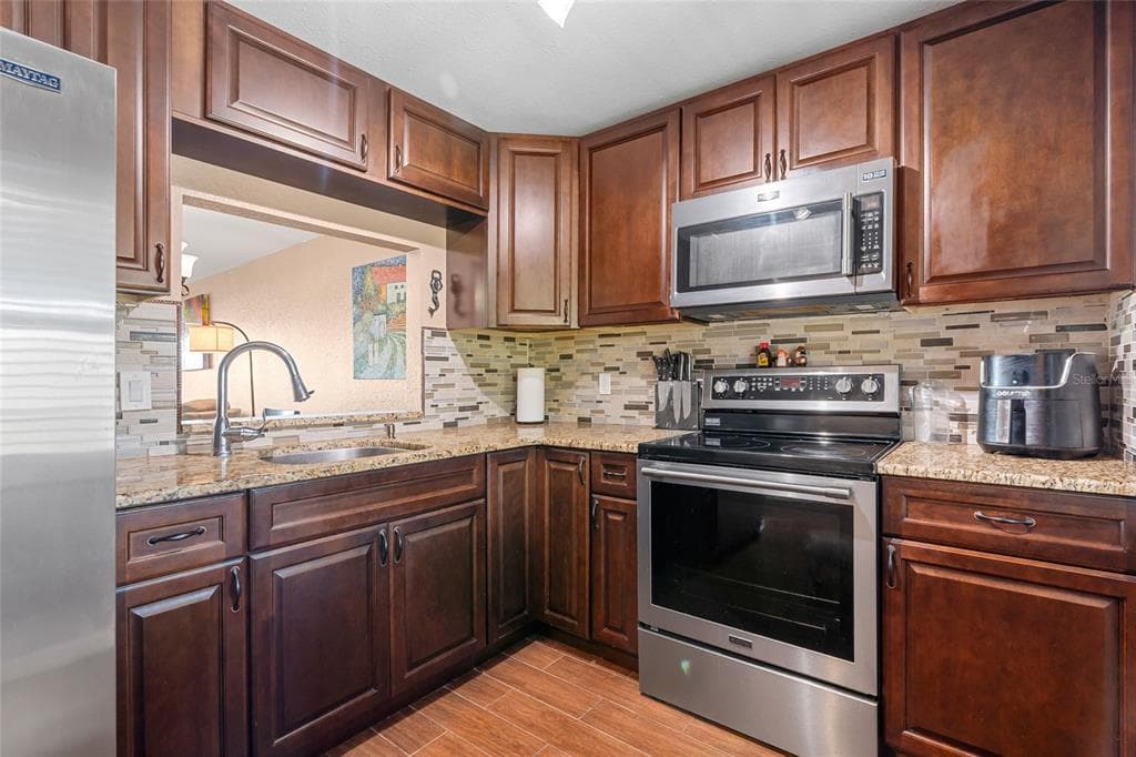 1303 S HERCULES AVENUE 25 photo 6