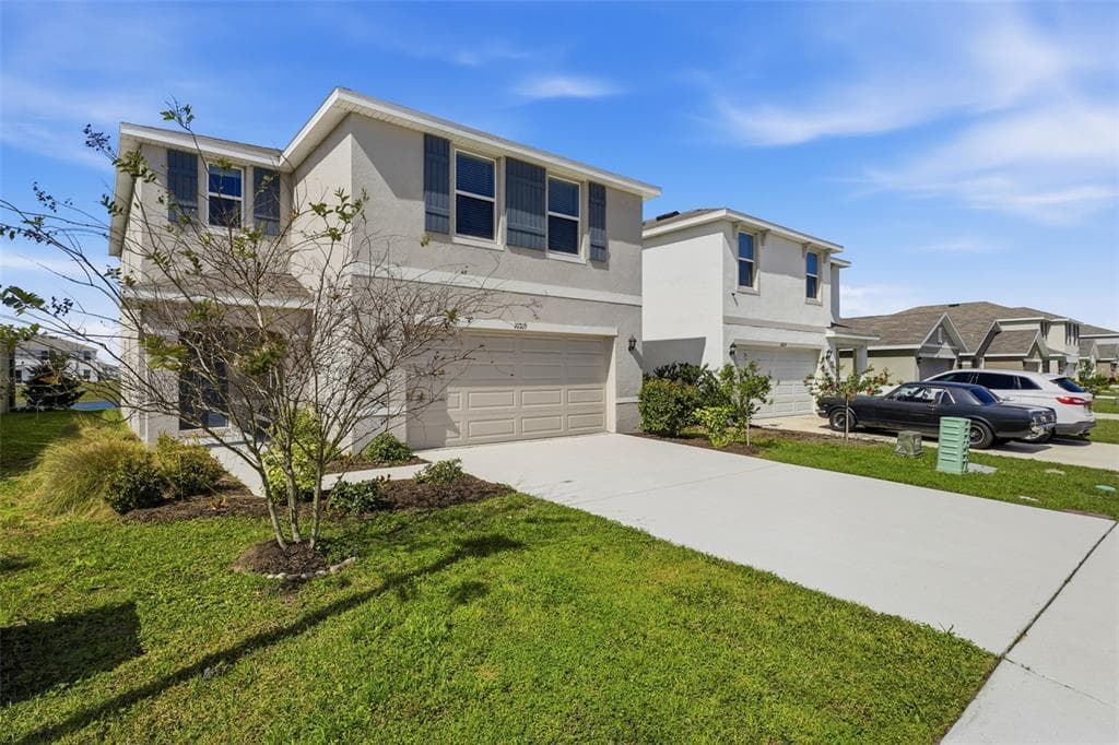 10215 CHARLOTTE DRIVE photo 2