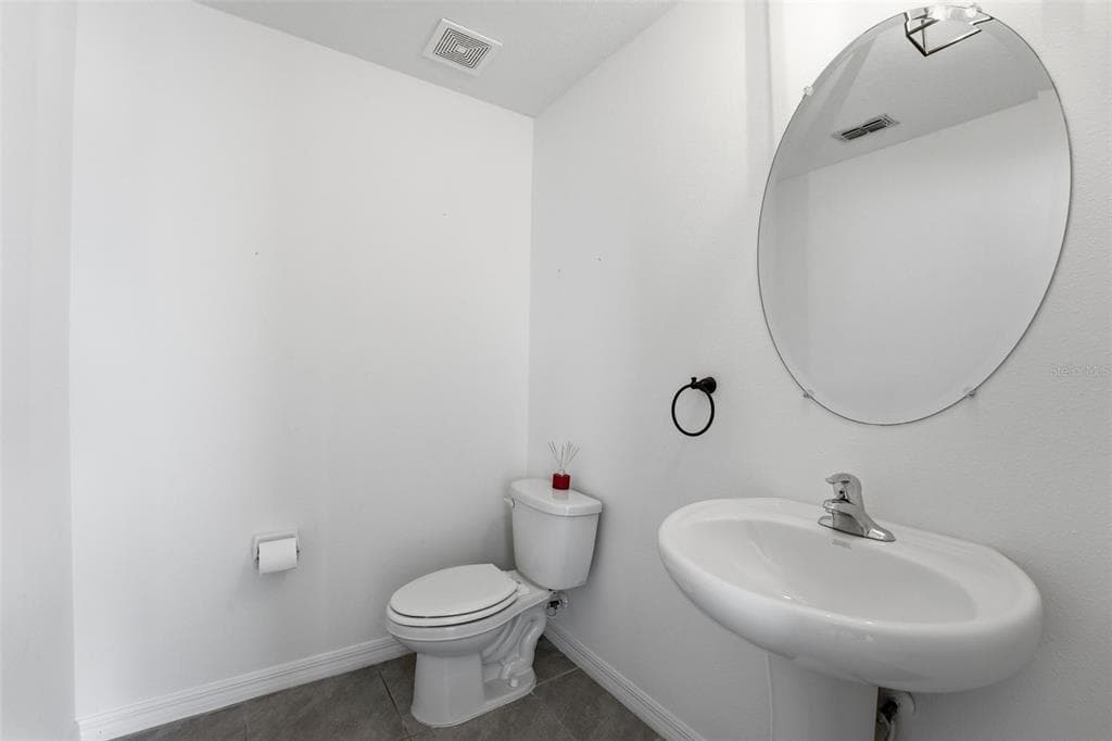10215 CHARLOTTE DRIVE photo 16
