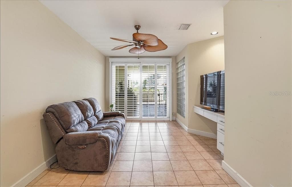 380 GULF OF MEXICO DRIVE 515 photo 20