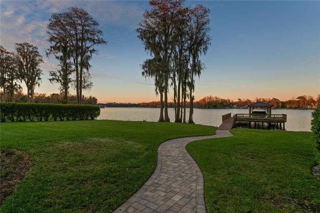 9902 MENANDER WOOD COURT photo 6
