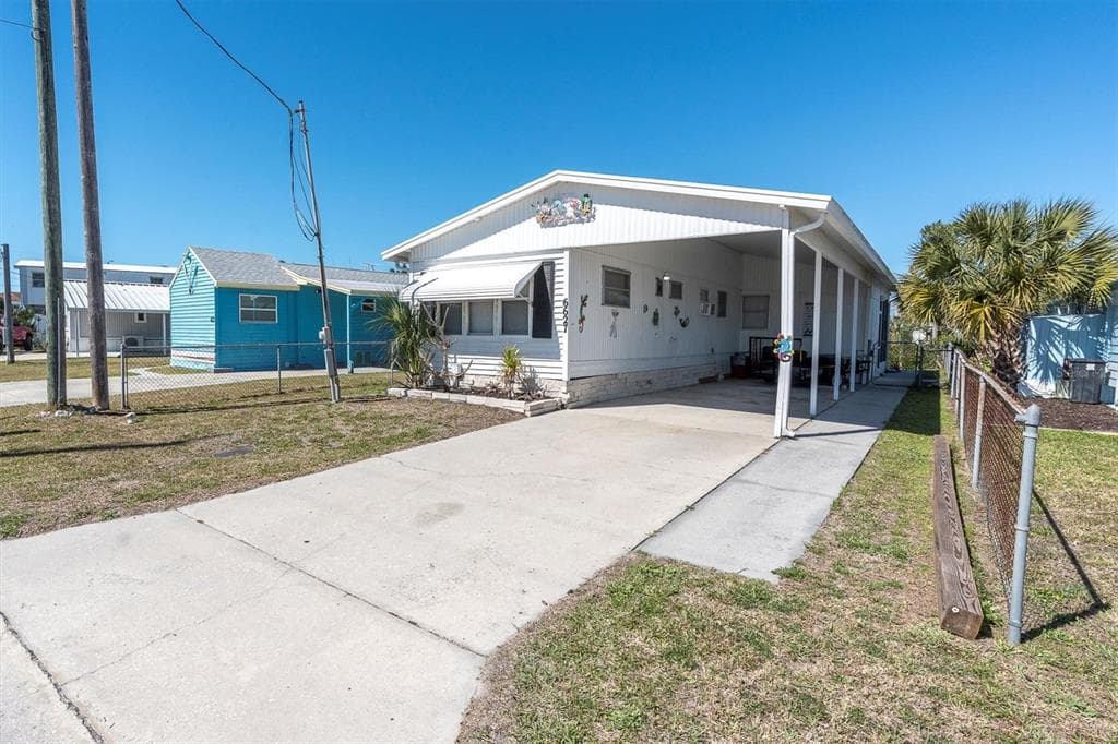 6627 TOWER DRIVE photo 5