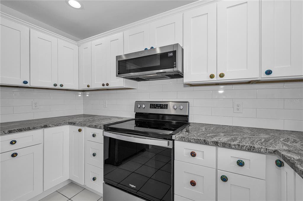 4909 SHOREVIEW COURT photo 22
