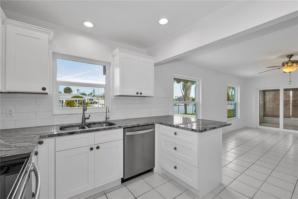 4909 SHOREVIEW COURT photo 19