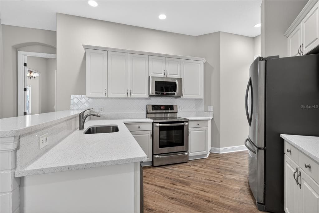 216 LAMONTE POINT COURT photo 13