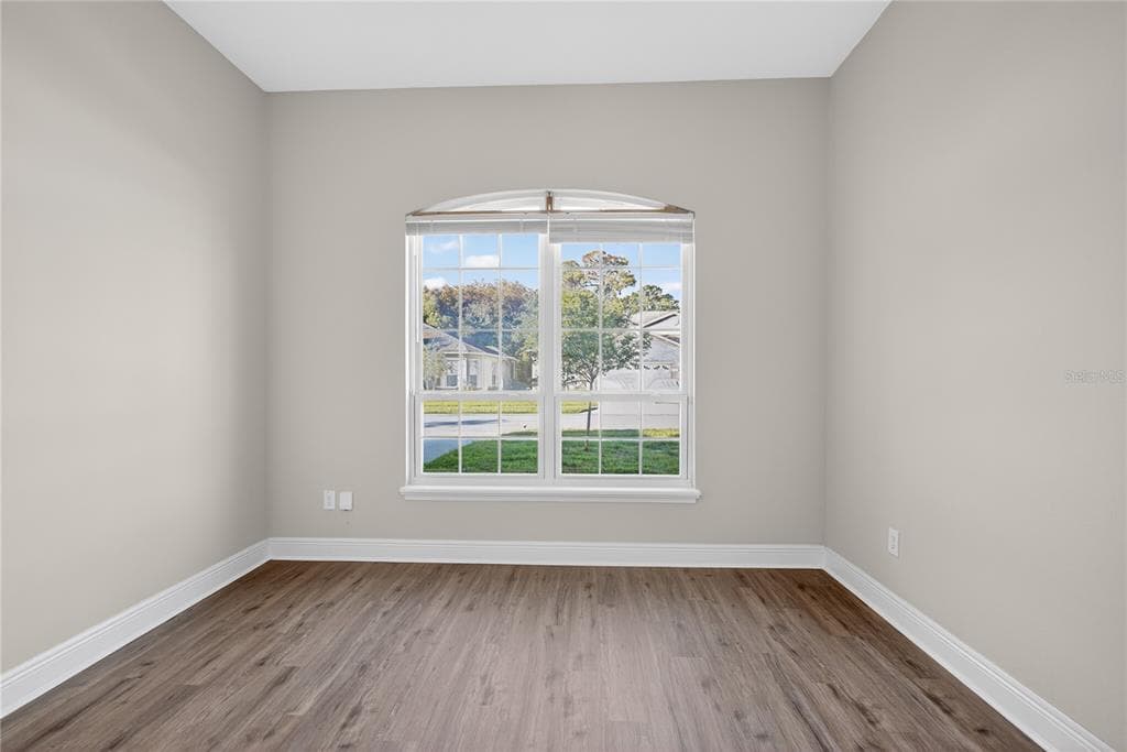 216 LAMONTE POINT COURT photo 22