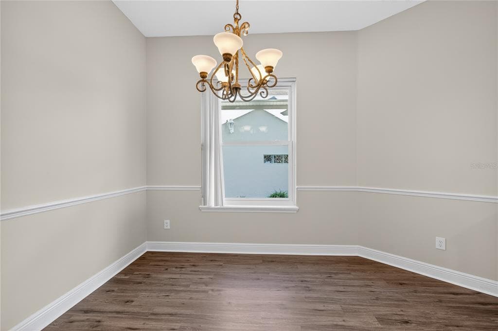 216 LAMONTE POINT COURT photo 10