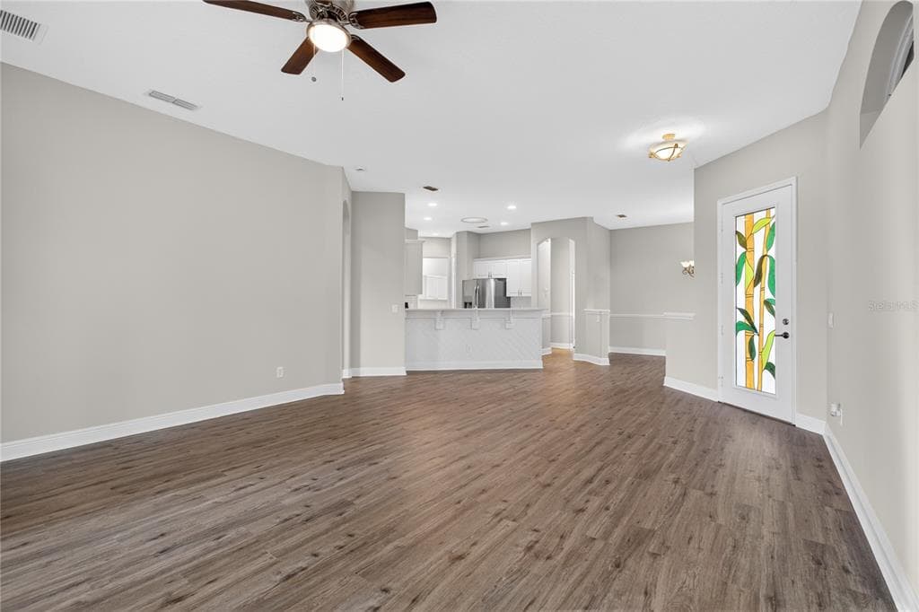 216 LAMONTE POINT COURT photo 4