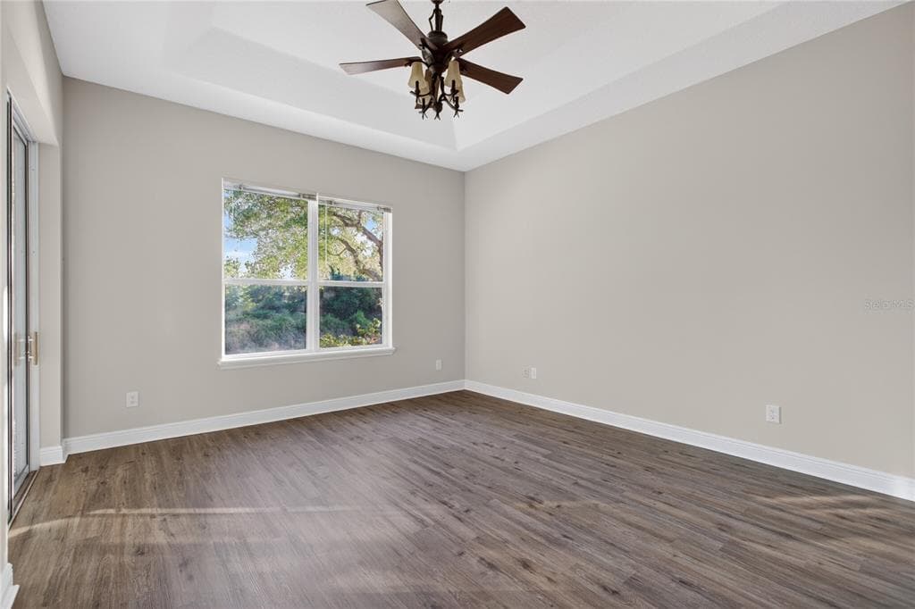 216 LAMONTE POINT COURT photo 25