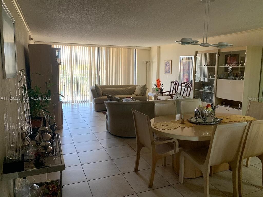 8877 COLLINS AVENUE 506 photo 23