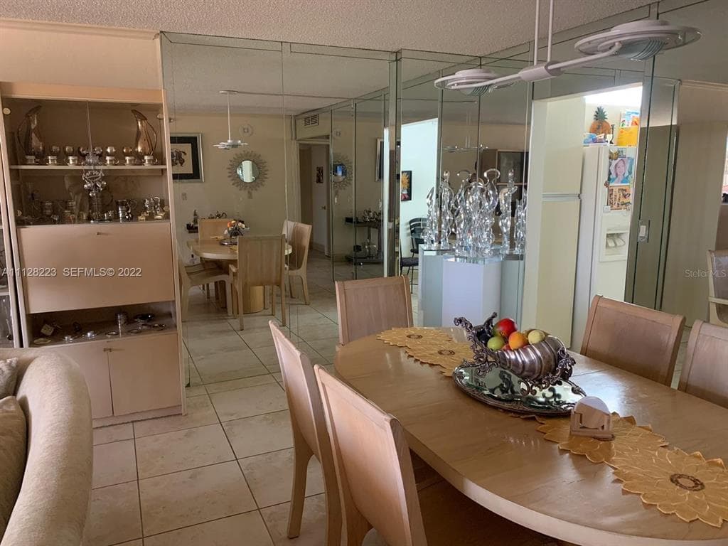 8877 COLLINS AVENUE 506 photo 21