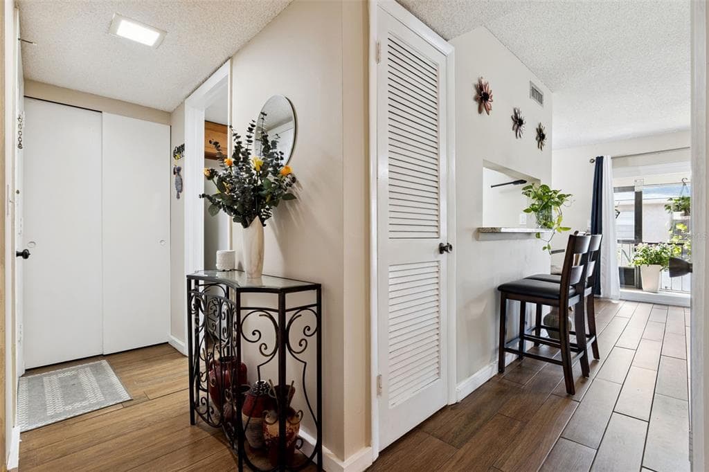 1158 CALLE DEL NORTE C photo 6