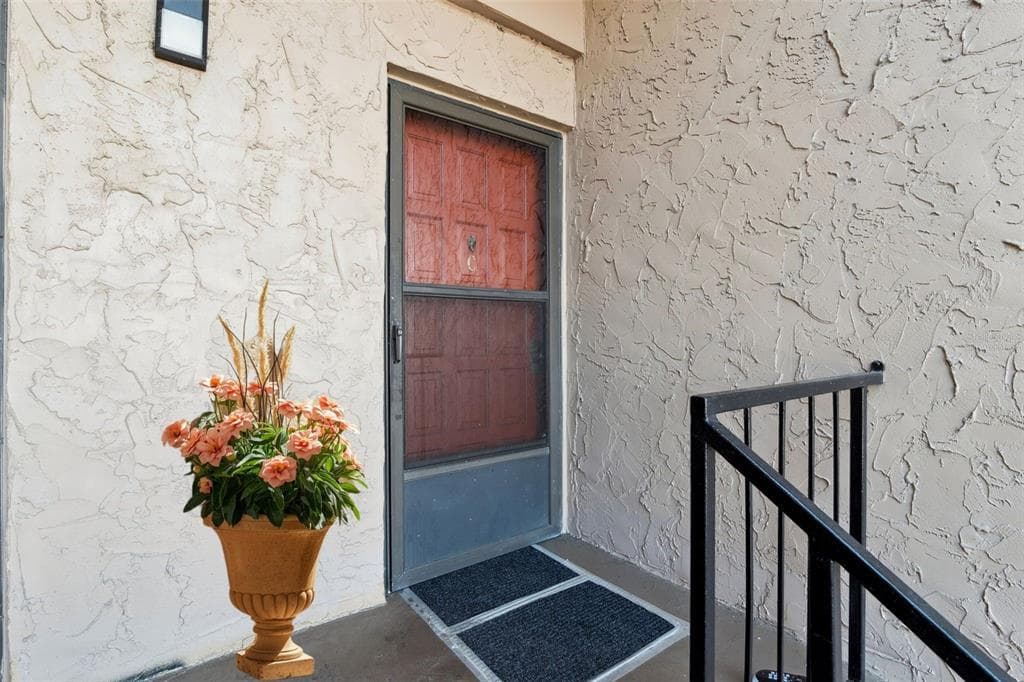 1158 CALLE DEL NORTE #C 5