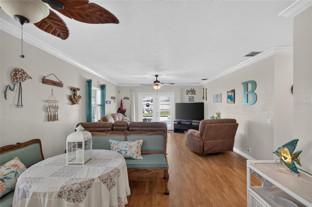148 N LAKE REEDY BOULEVARD photo 19