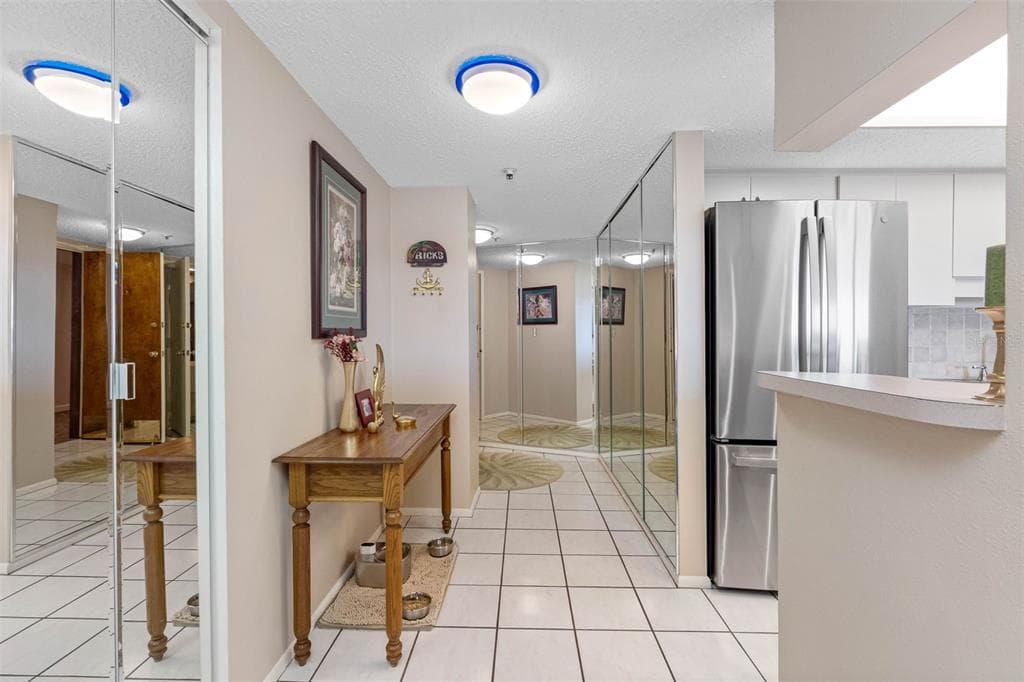 7430 SUNSHINE SKYWAY LANE S 406 photo 9