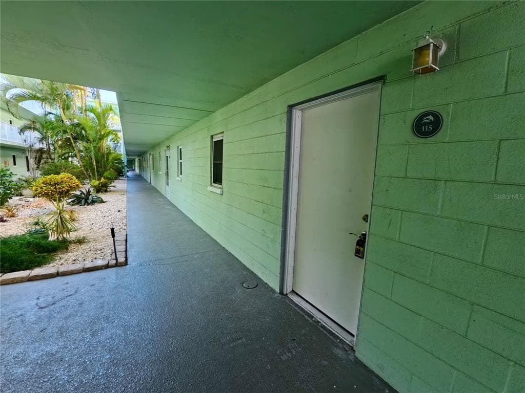 464 N PAULA DRIVE 115 photo 25