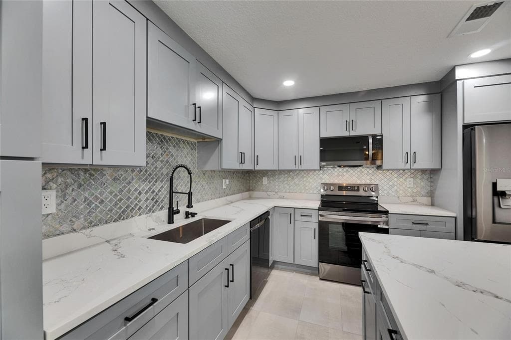 1025 APOLLO BEACH BOULEVARD 1 photo 4
