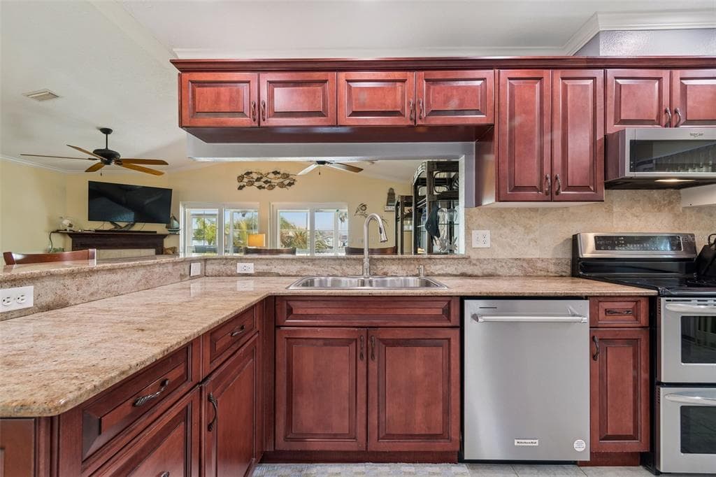 6170 SEASIDE DRIVE photo 19