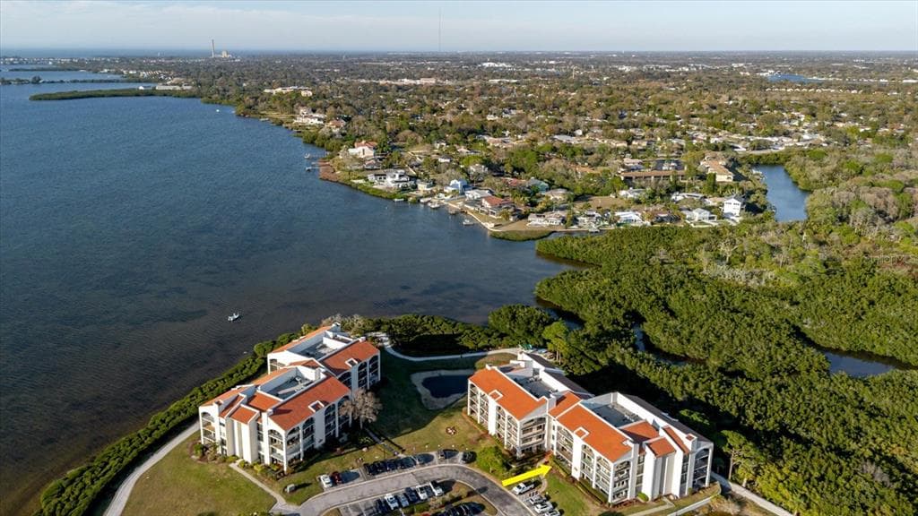 208 MARINER DRIVE #208 4