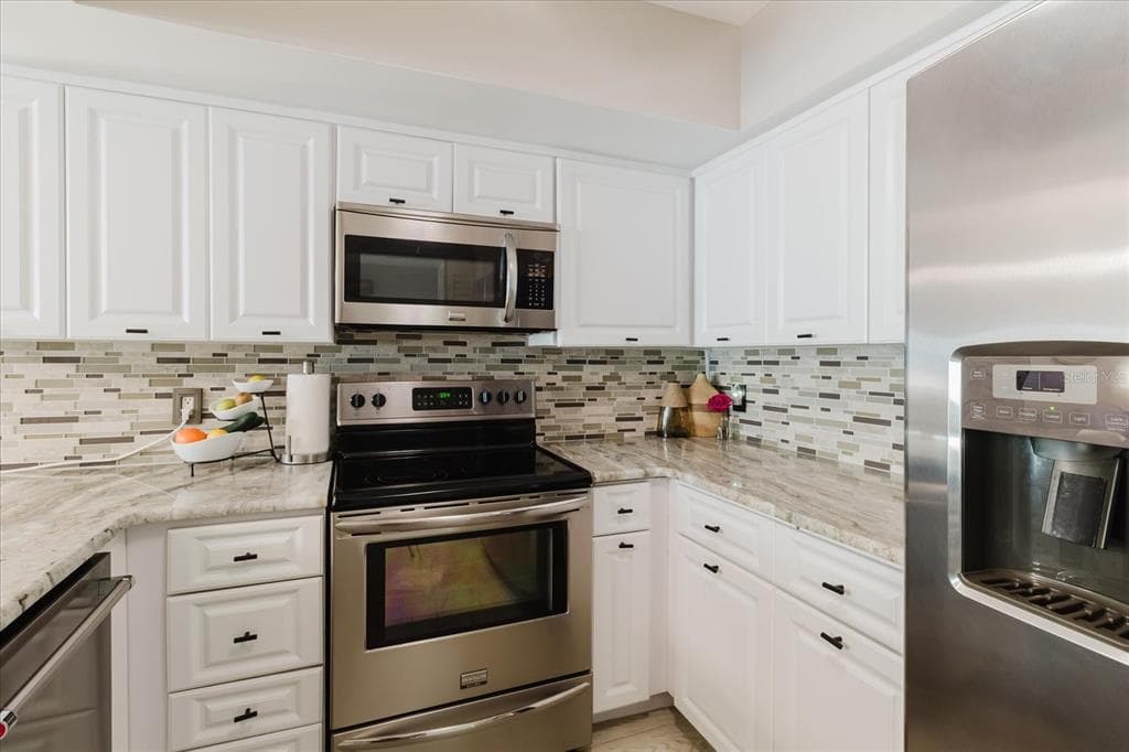 208 MARINER DRIVE 208 photo 25