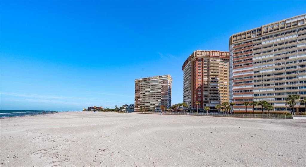 17920 GULF BOULEVARD 1901 photo 1