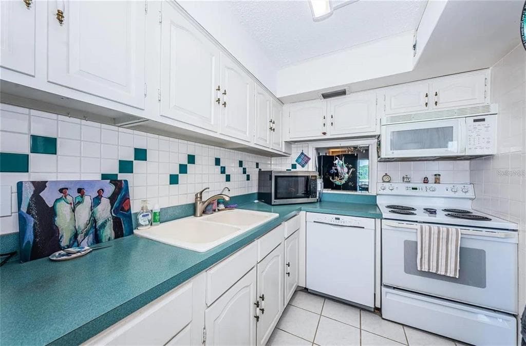 1 BOCA CIEGA POINT BOULEVARD 314 photo 5