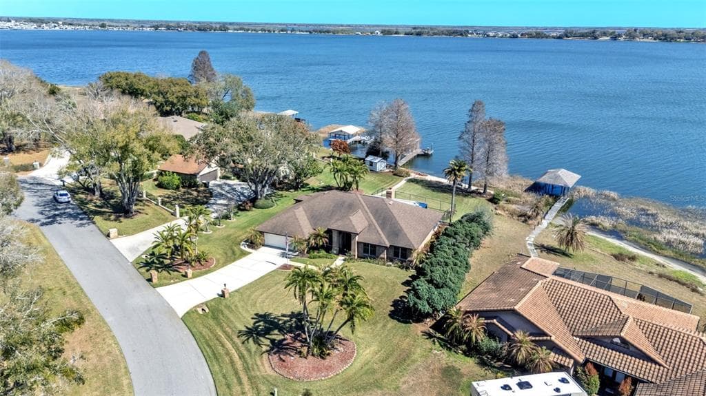 122 W JULIANA WAY 3