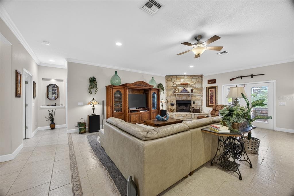 3200 ROWLAND DRIVE photo 9