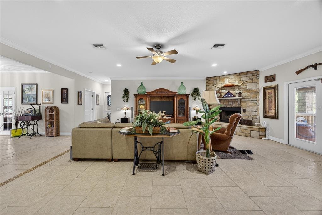 3200 ROWLAND DRIVE photo 10
