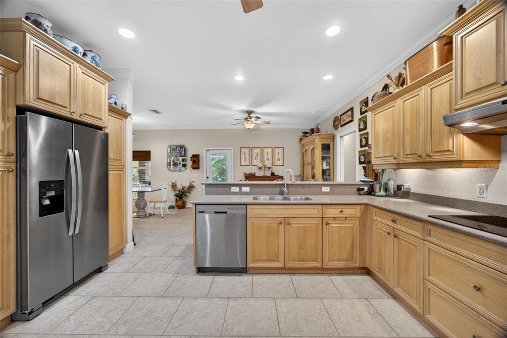 3200 ROWLAND DRIVE photo 18