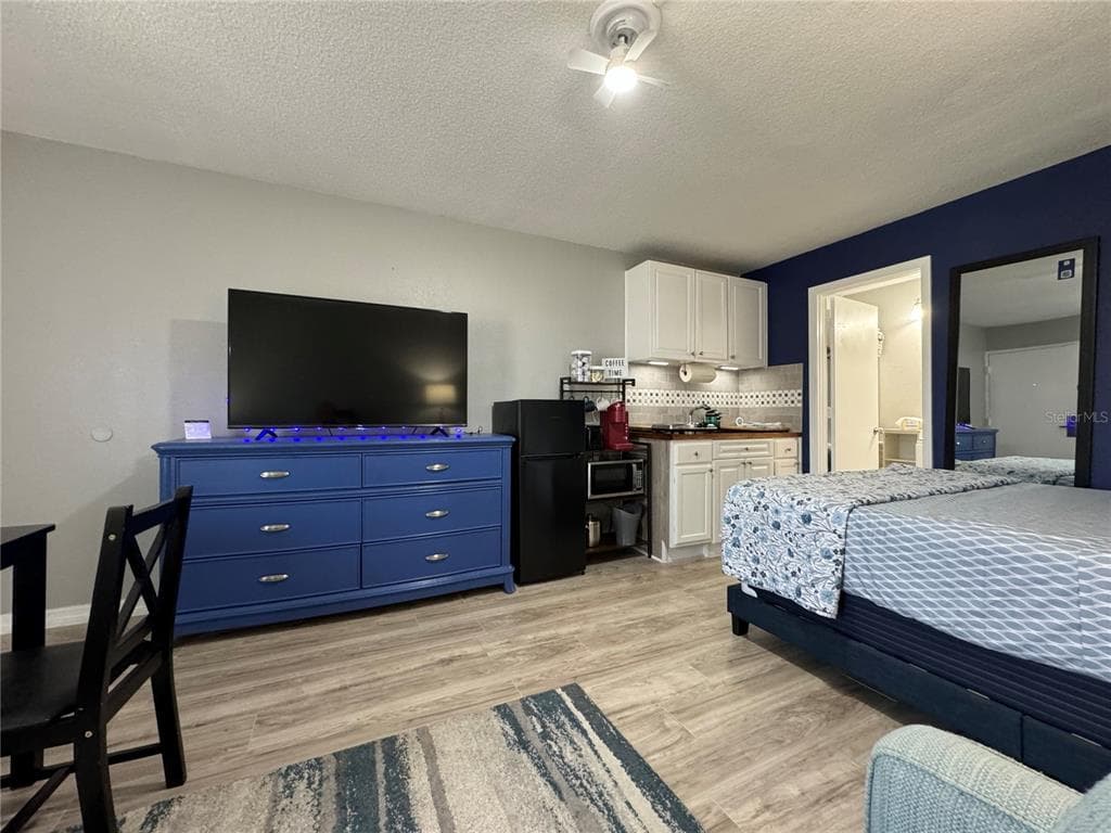 7150 N TAMIAMI TRAIL S-623 photo 3