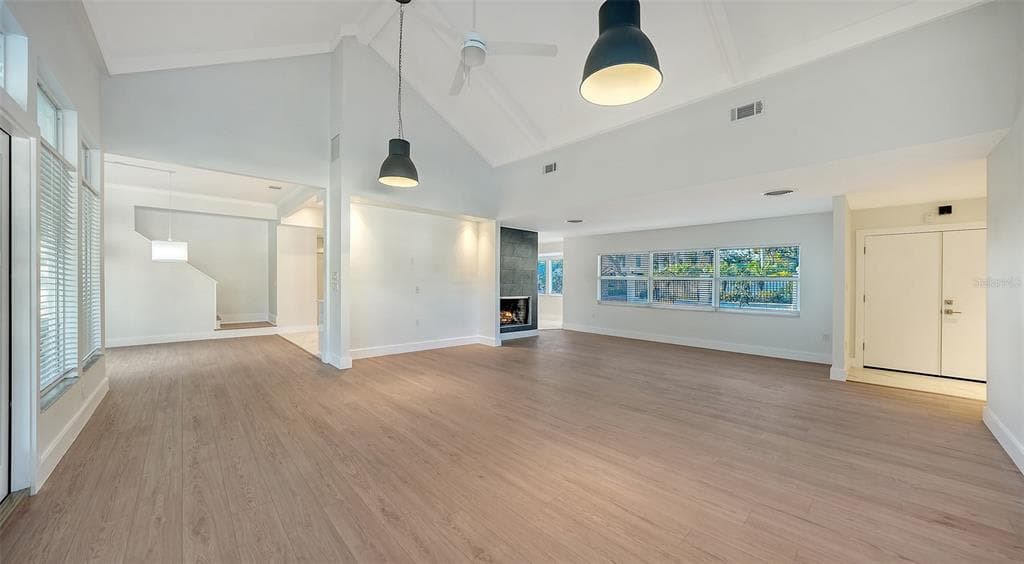 940 ALAMEDA WAY photo 5