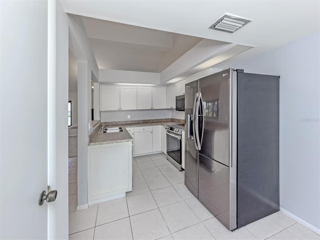 764 SARABAY ROAD 8 photo 21