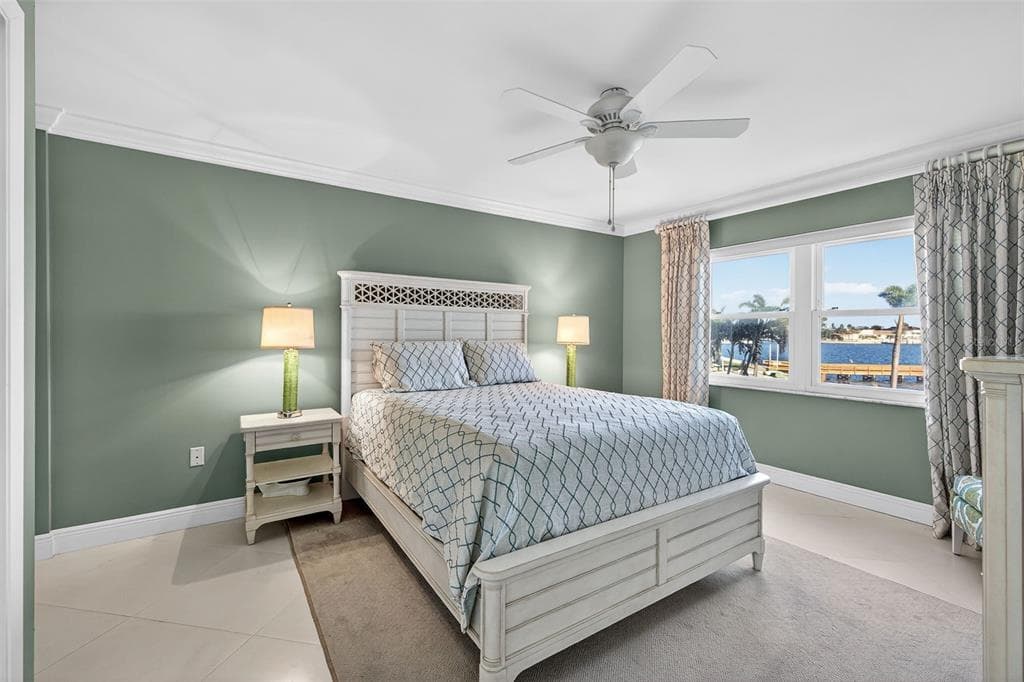 5130 BRITTANY DRIVE S 201 photo 18